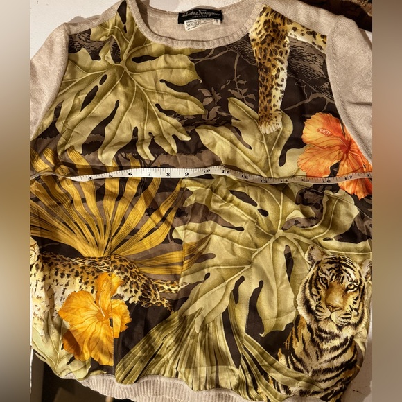 Rare SALVATORE FERRAGAMO silk short sleeve top M - Picture 12 of 13